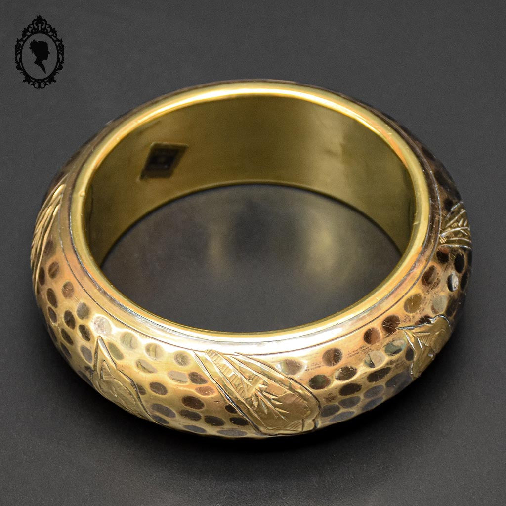 Gros bracelet Indien jonc large bombé laiton doré marron martelé vintage