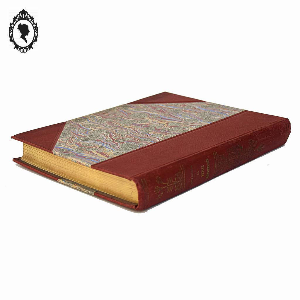 Livre charmant ancien La petite doctoresse Nelly rouge de prix en 1915