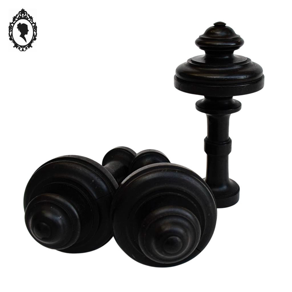 Lot 3 ornementations toupies embrasses bois noir ornement meuble ancien