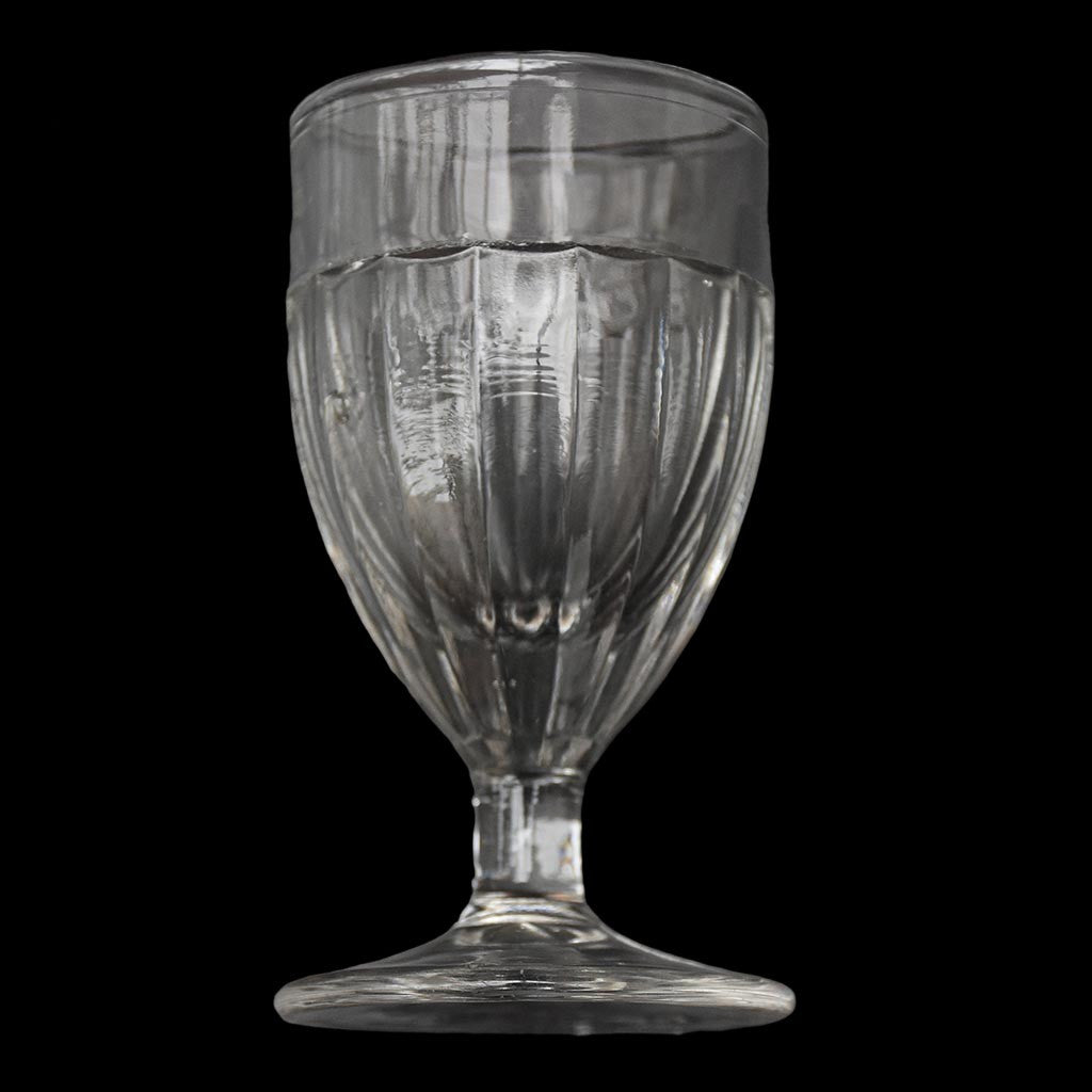Lot 6 verres à digestif bistrot épais blancs à pied anciens
