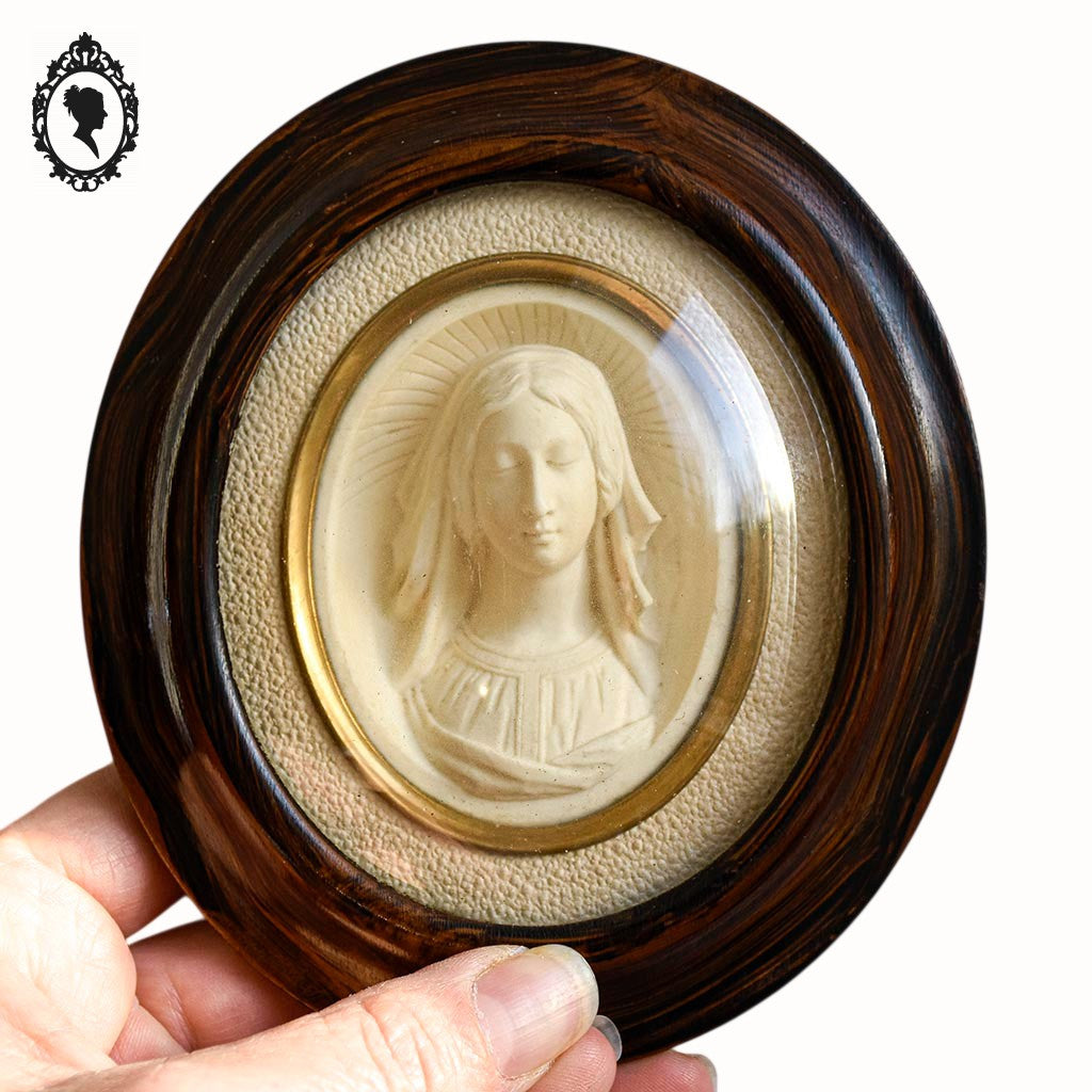 Paire de cadres reliquaires verre bombé ovale bois Christ et Marie calcaire pétrifié ancien Napoléon 3