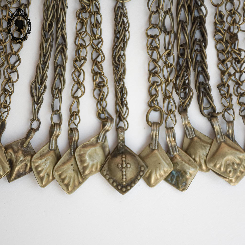 Pendentif collier ethnique antique nomade en métal vintage ancien H 18,5 cm