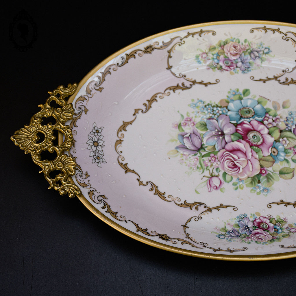 Romantique plat ovale fleuri porcelaine de Limoges rose poignées laiton Burroughs ancien