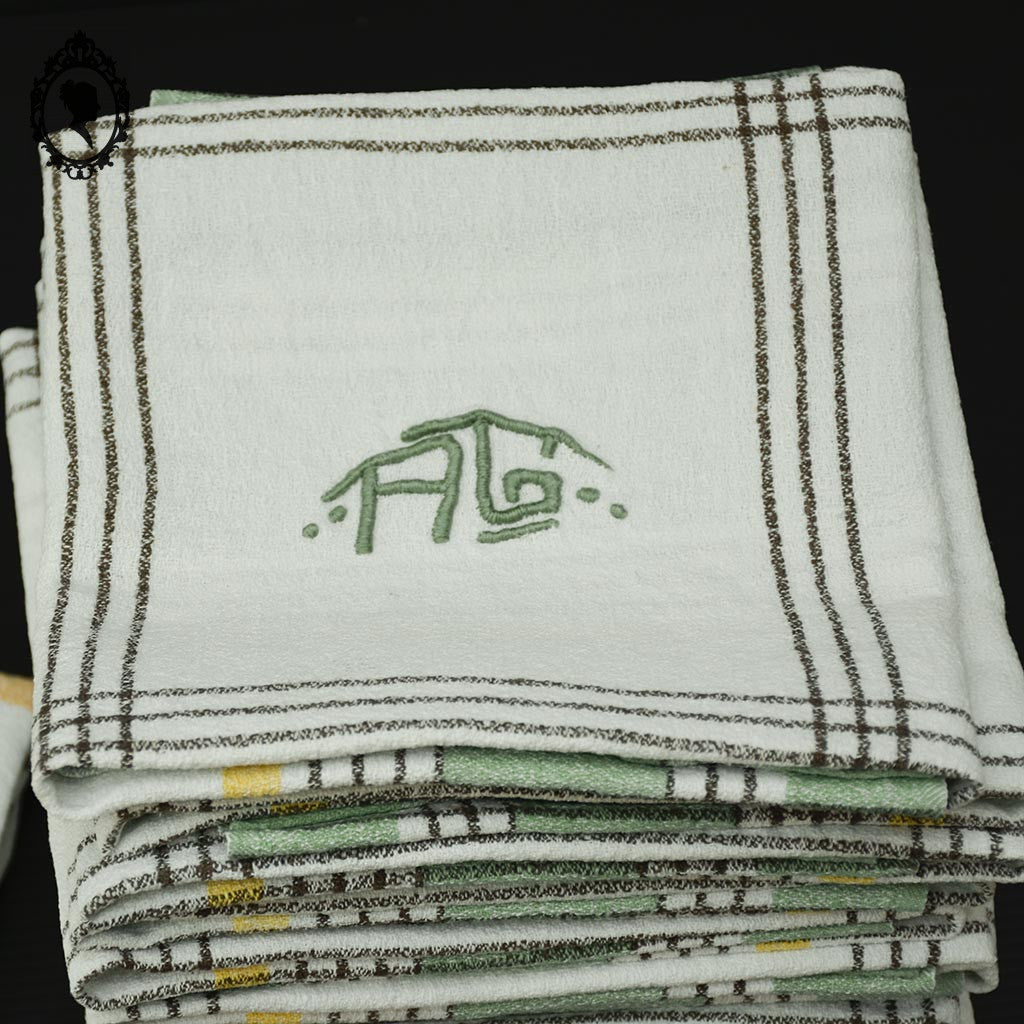 Service 12 serviettes et nappe écossaises vertes jaune lettre monogramme AG AE vintage