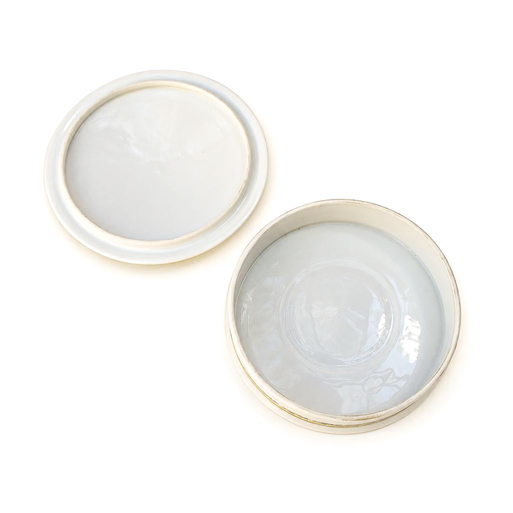 Boîte bonbonnière ronde en porcelaine Raynaud Limoges, fleurs jaunes or