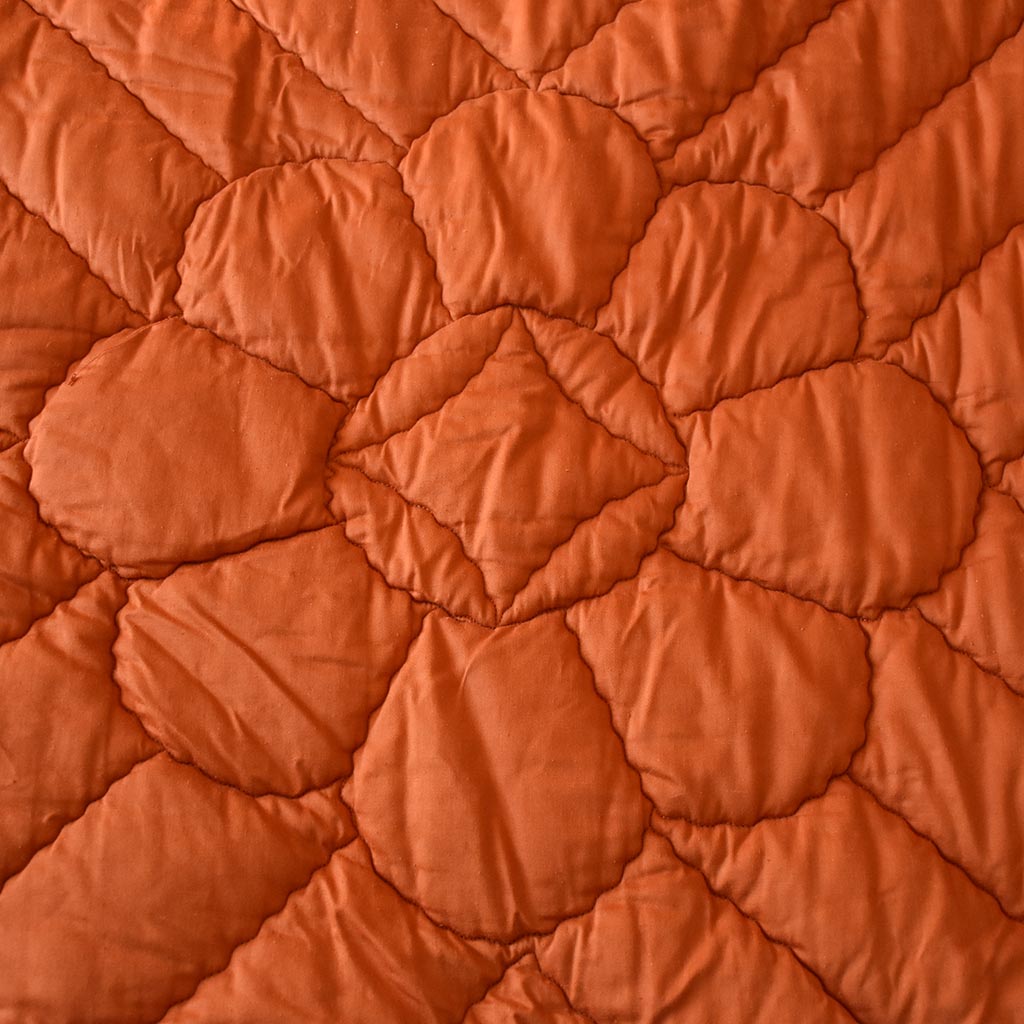 Couverture piquée ancienne orange, garnissage laine – 217 × 220 cm