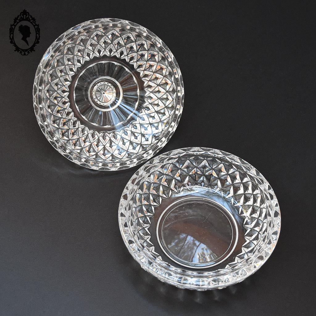 Bonbonnière en cristal blanc taillée H 11 cm vintage