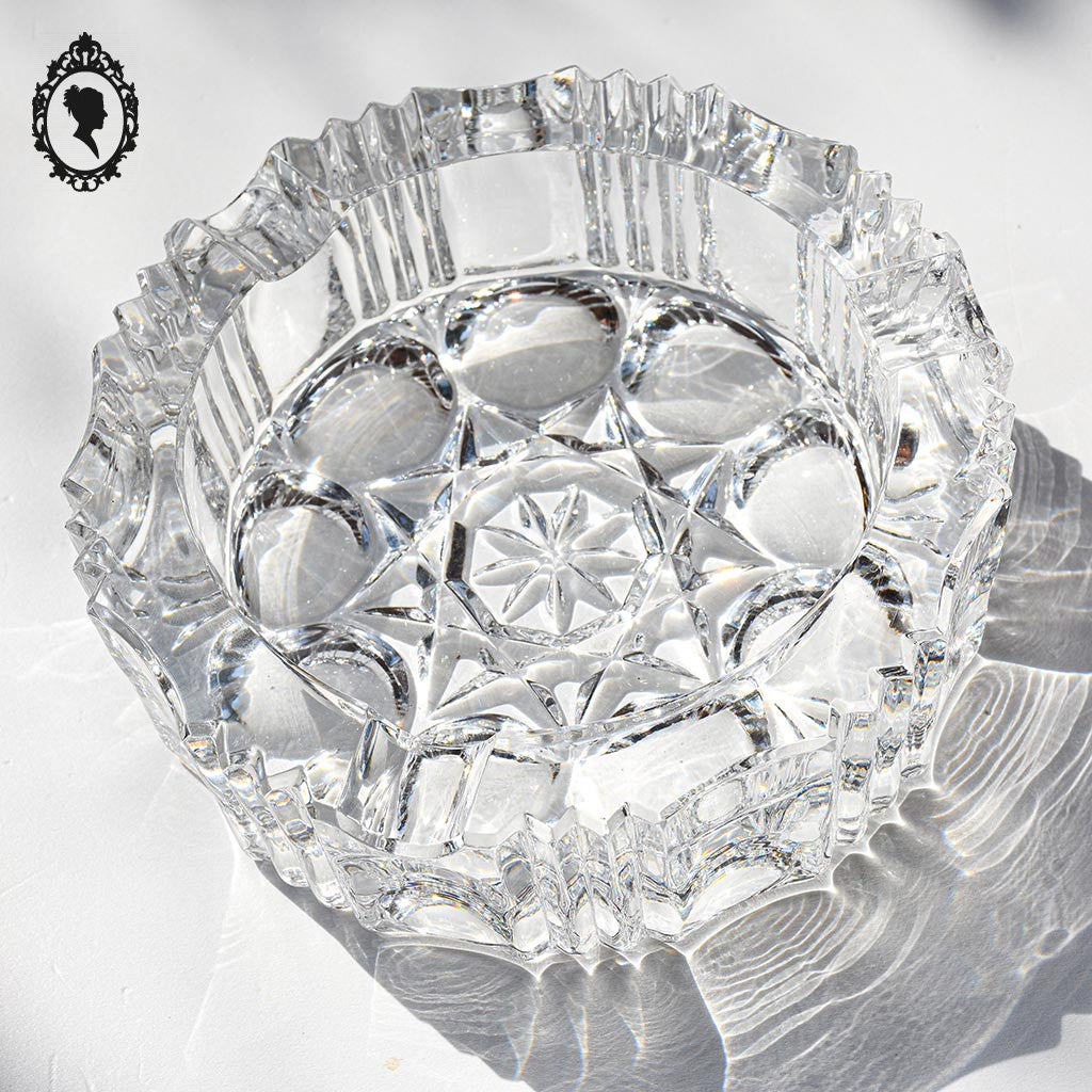 Cendrier en cristal blanc épais rond vintage