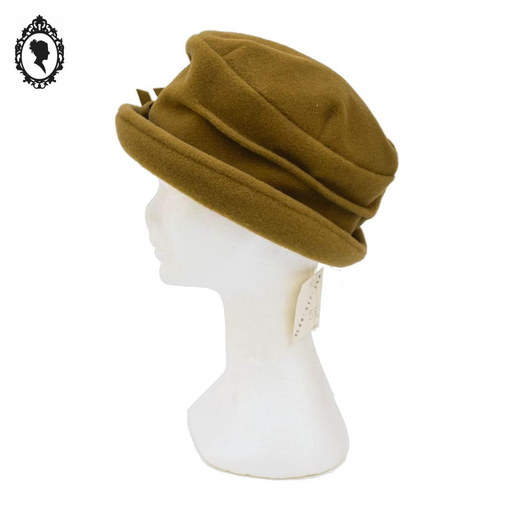 Chic Chapeau femme polaire beige camel forme cloche NEUF Taille S M 55 - 56 cm