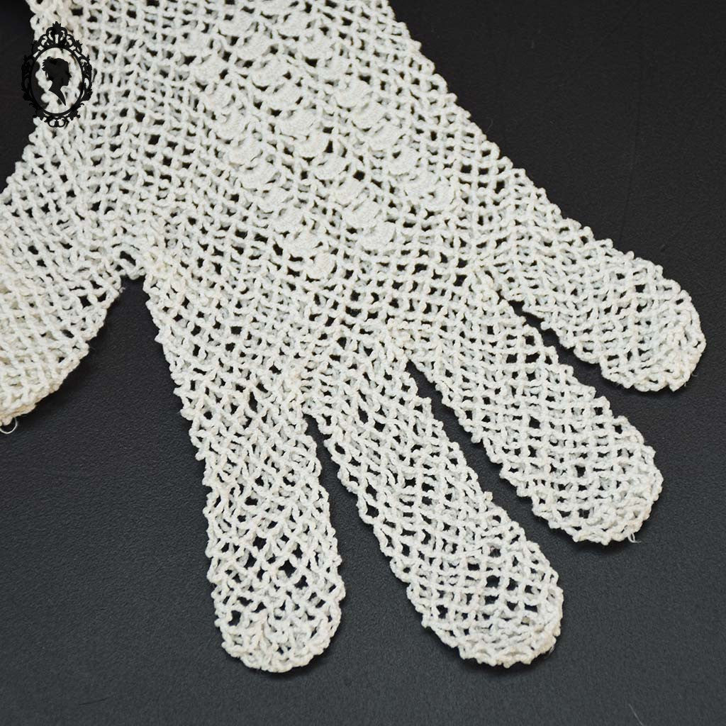 Chic paire de gant en crochet ajouré beige jeune fille enfant ancien vintage