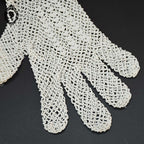 Chic paire de gant en crochet ajouré beige jeune fille enfant ancien vintage