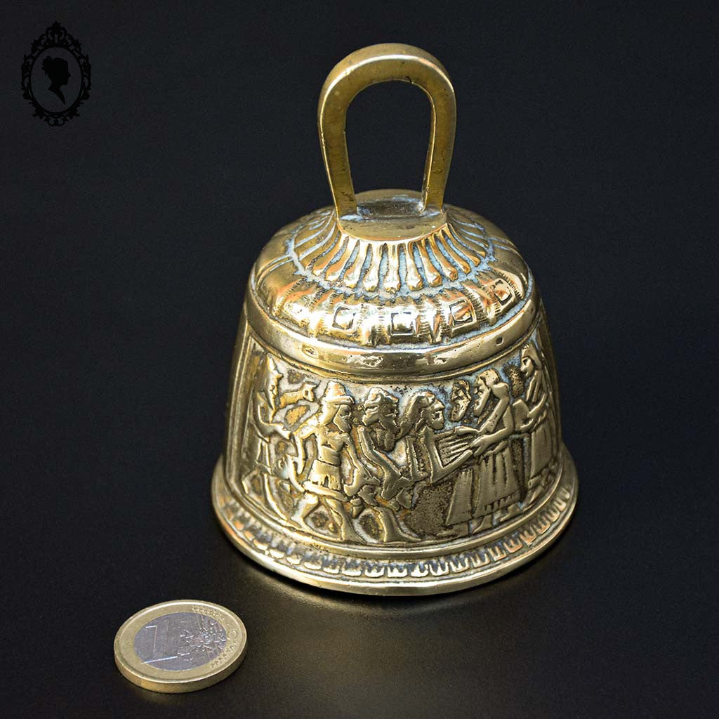 Cloche grelot, clochette de table bronze doré scène personnage vintage ancien