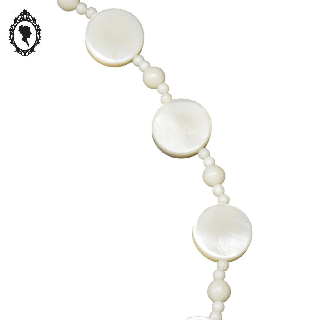 Collier ras de cou perles de nacre plates et rondes beige vintage