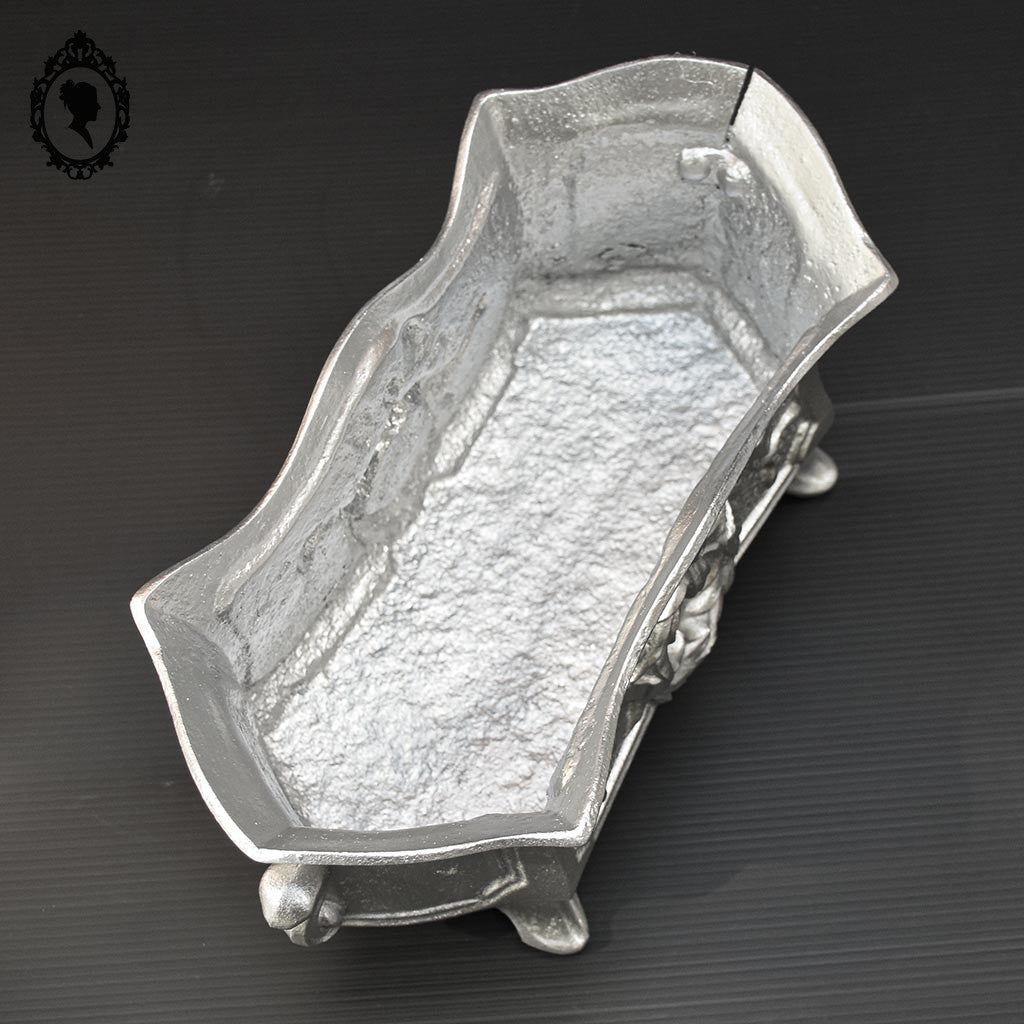 Jardinière ou cache pot en fonte argent grise ancienne
