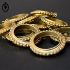 Lot 10 anneaux en bronze plein D 7,5 cm rang de perles accessoire pour rideau ancien