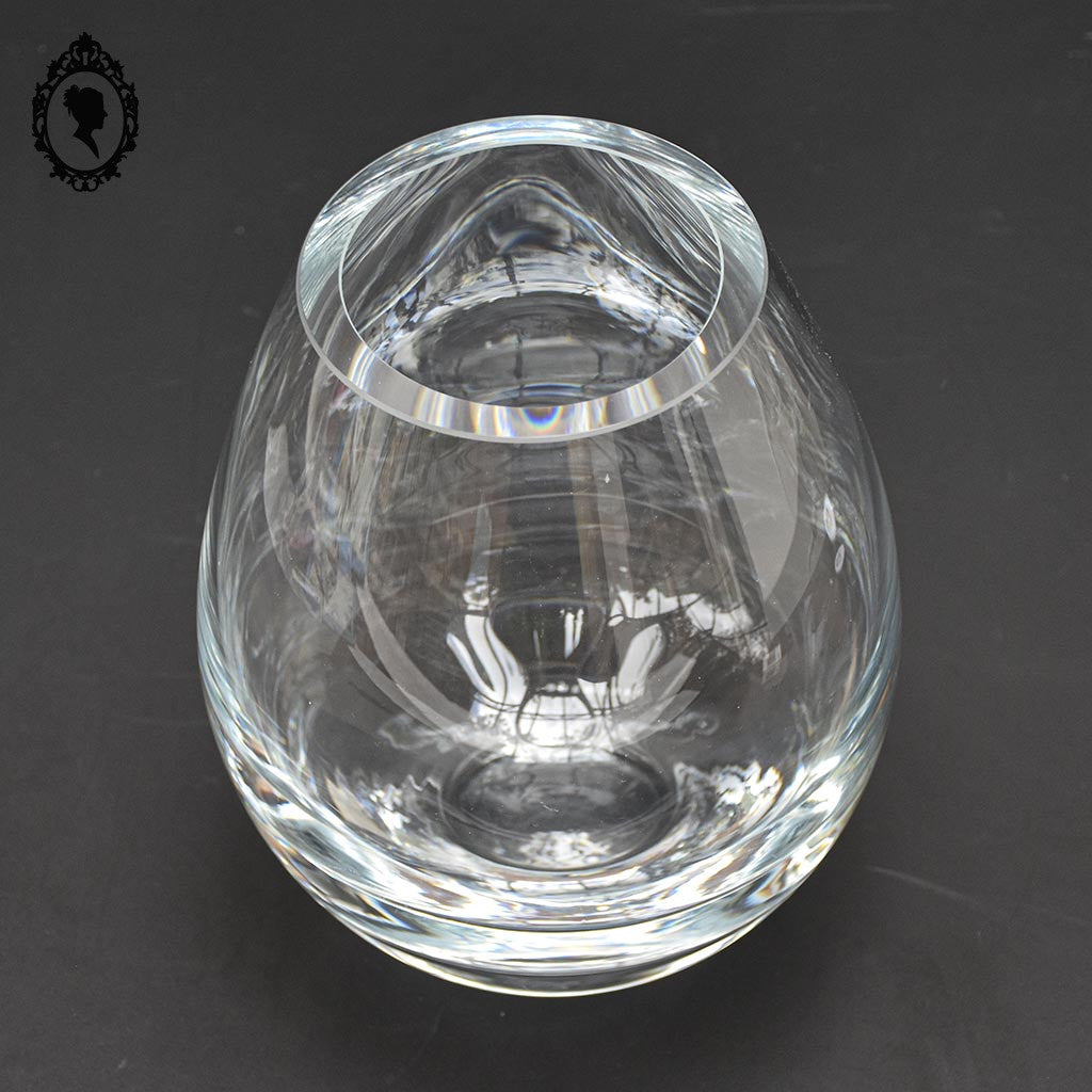 Magnifique vase en cristal épais blanc rond forme œuf handmade vintage