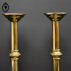 Paire de chandeliers bougeoirs d’église en laiton doré ancien