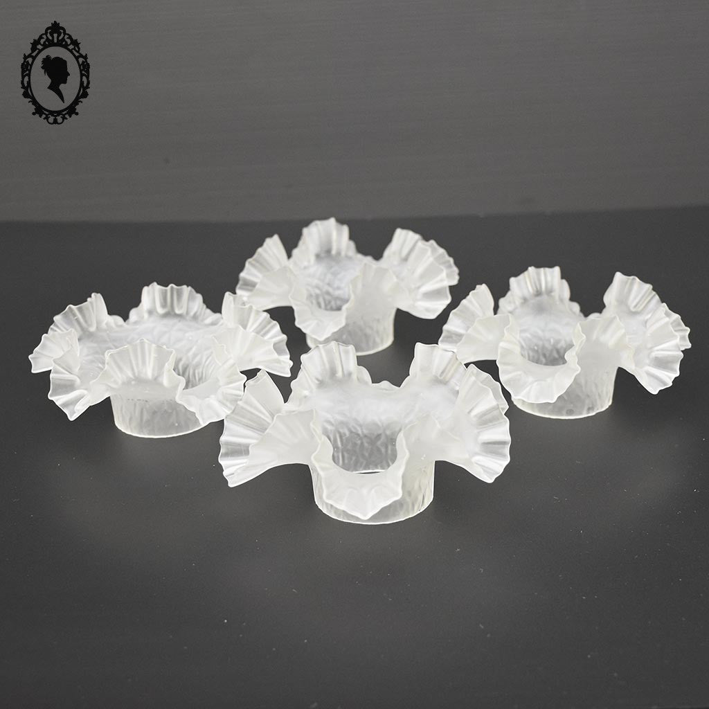 Quatre globes, abat-jour tulipe courte pour lampe à pétrole lustre suspension verre opaque vintage ancien
