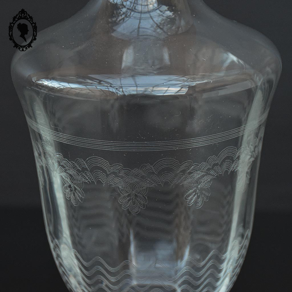 Très élégante carafe forme amphore en verre Laura Lys vintage et chic