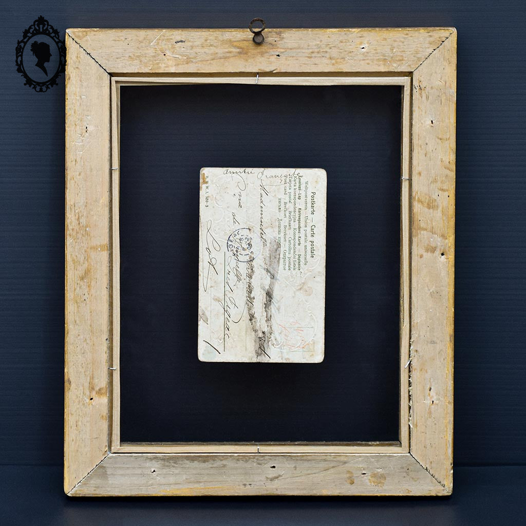 Cadre doré « Porte Bonheur » carte postale entre 2 verres Art Nouveau
