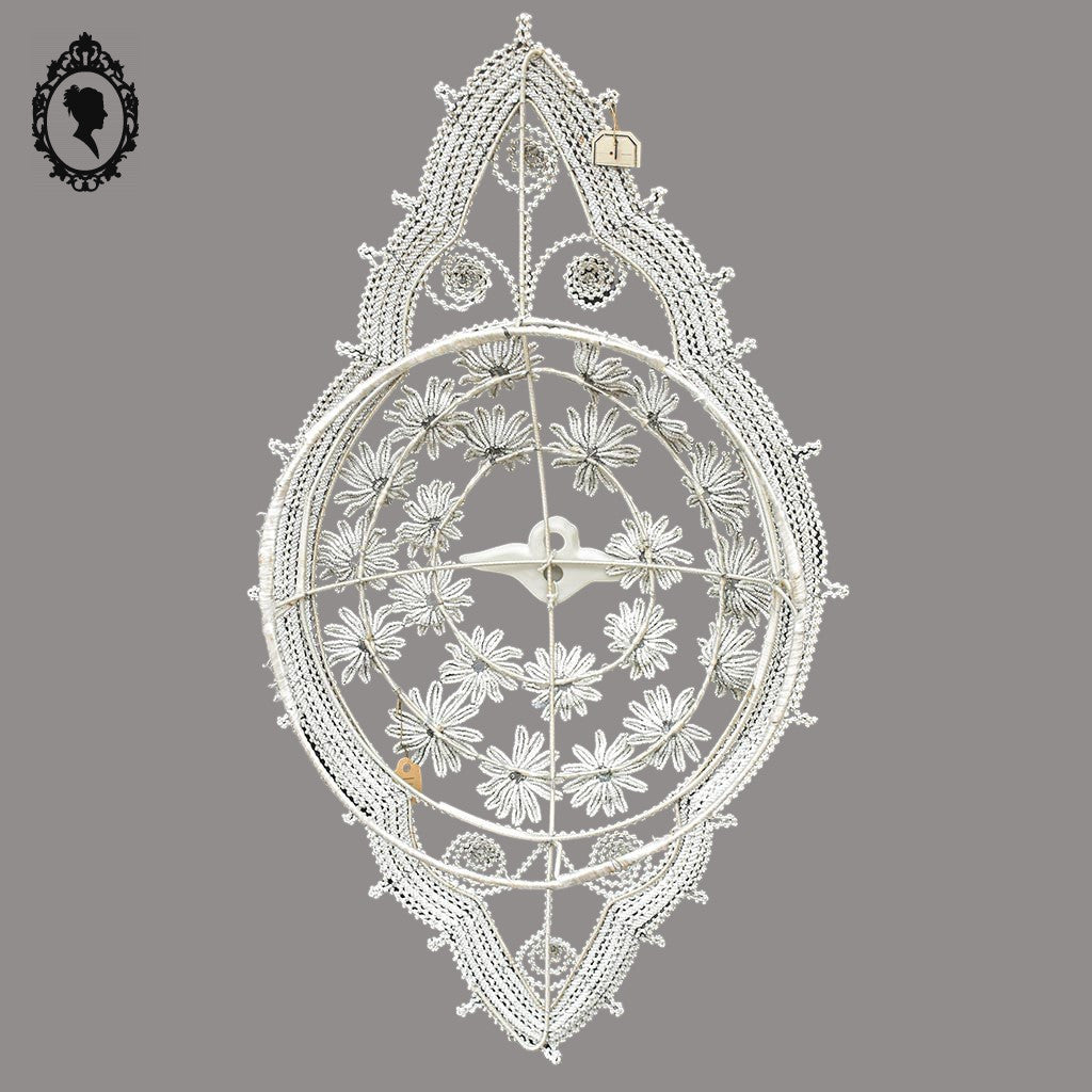 Couronne florale ange perles blanches objet de curiosité mortuaire ancienne 1900 H 76 cm