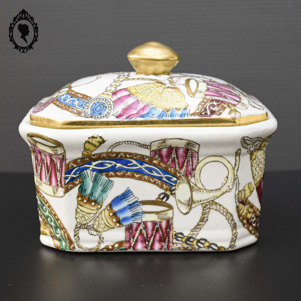 Rare terrine porcelaine passementerie tambour corne de chasse asiatique ancienne ART D’ASIE