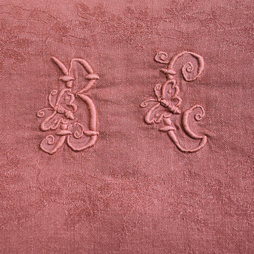 Service de table ancien damassé terracotta – Nappe et 10 serviettes monogrammes BG coton et lin