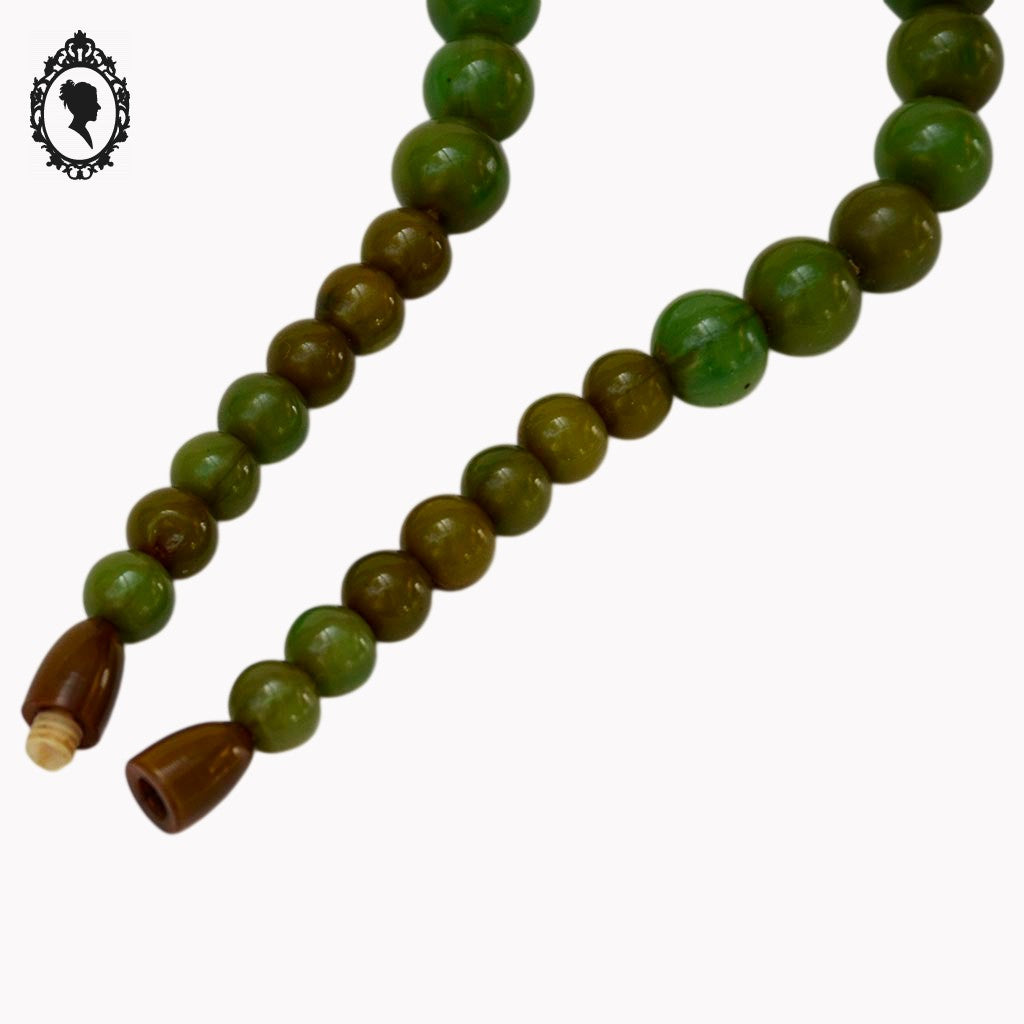Élégant collier Art déco vert en bakélite perles rondes en cascade ancien