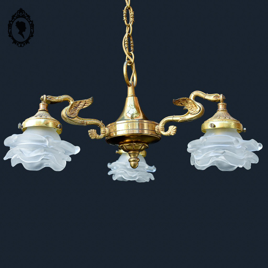 Lustre plafonnier bronze chimères 3 lumières 3 roses pâte de verre blanc doré ancien