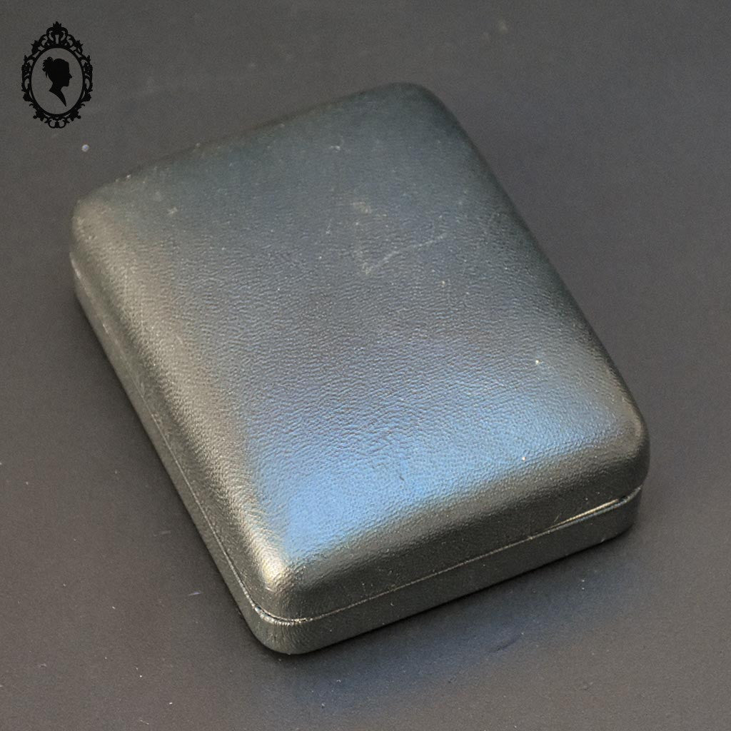 Paire de boutons de manchette doré plaqué or carré strié MM vintage