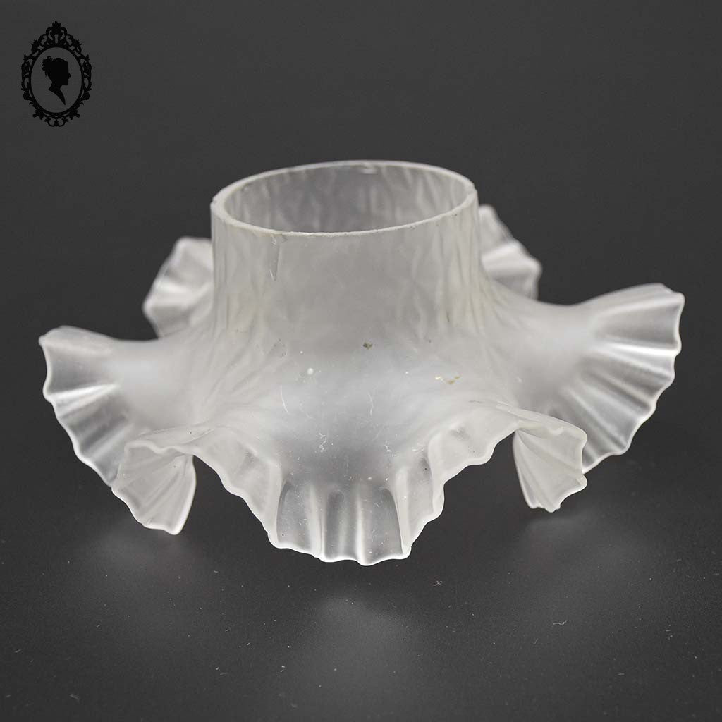 Quatre globes, abat-jour tulipe courte pour lampe à pétrole lustre suspension verre opaque vintage ancien