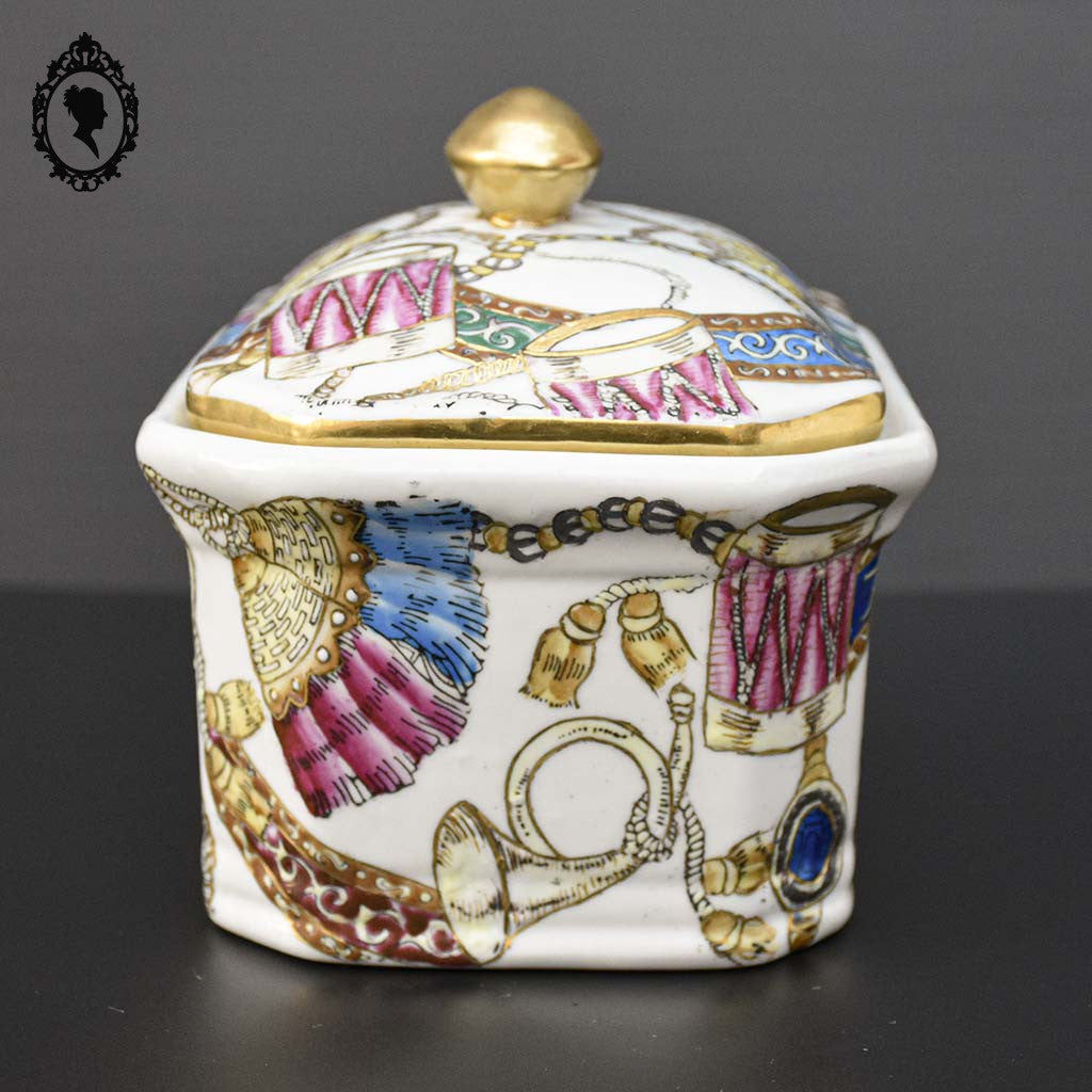 Rare terrine porcelaine passementerie tambour corne de chasse asiatique ancienne ART D’ASIE
