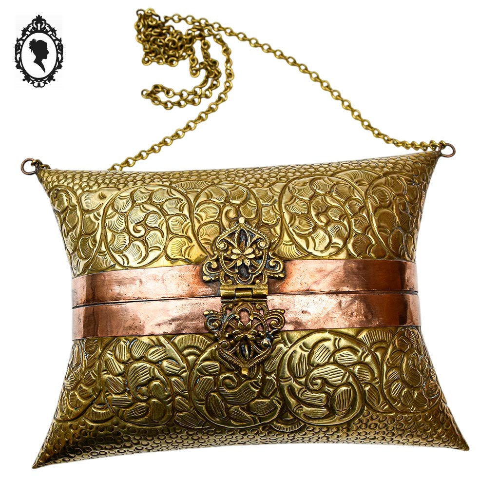Sac soirée aumônière laiton cuivre forme oreiller coussin ancien vintage chaînette