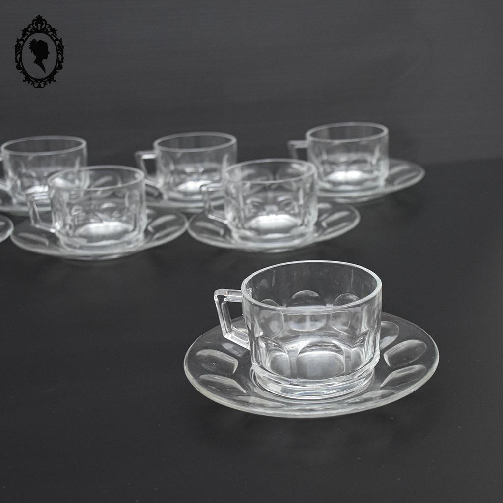 Service 8 tasses et sous tasses à café Arcopal France verre blanc transparent vintage