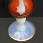 Vase soliflore sur pied anse opaline verre opalescent blanc et orange