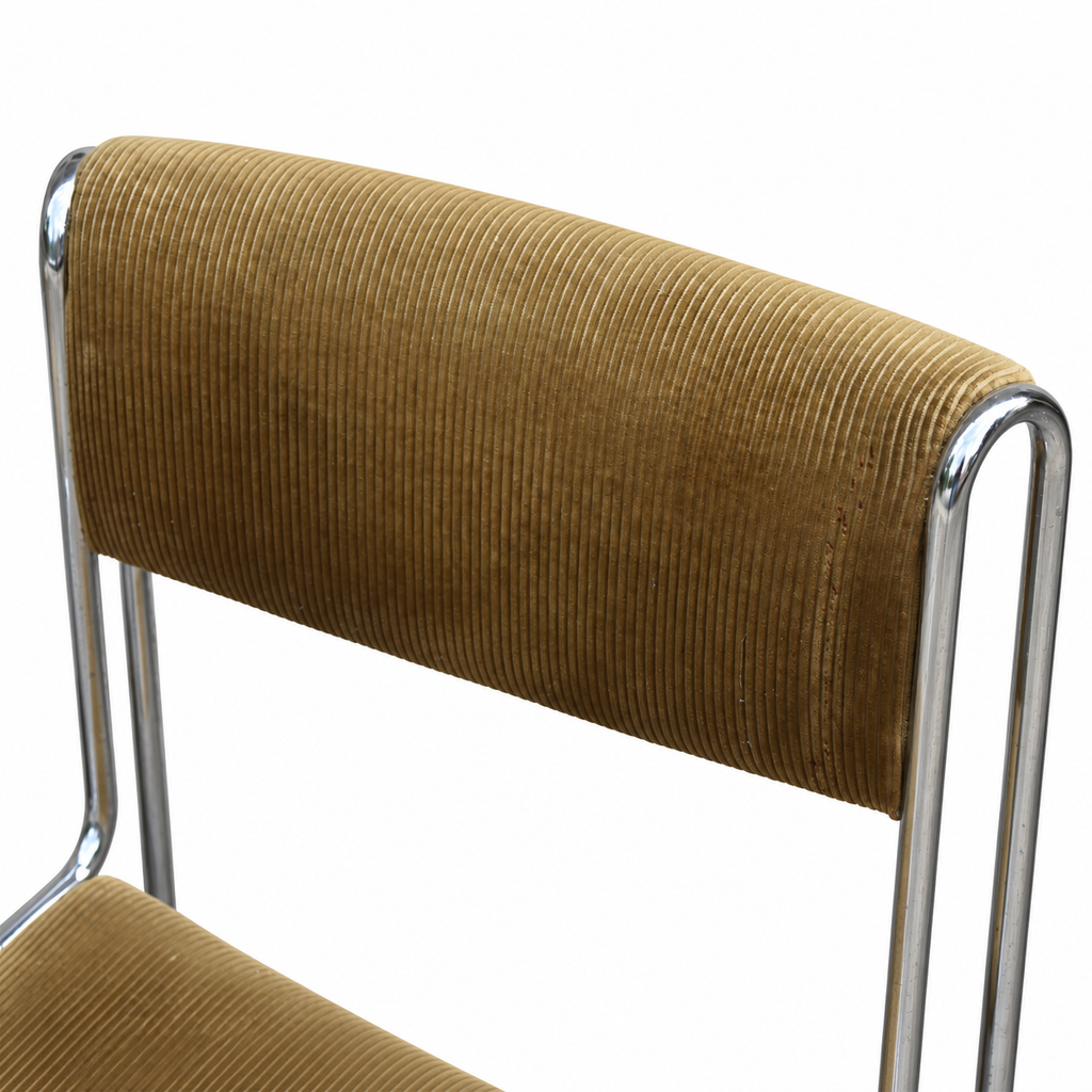 Paire de chaises traîneaux en velours côtelé ocre et métal tubulaire chromé vintage 1970
