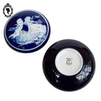 Bonbonnière signée Tharaud Limoges boîte porcelaine bleue anges blancs