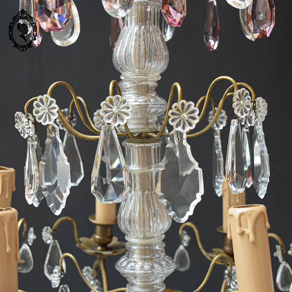Chic lustre à pampilles bronze doré 6 feux enfilage verre ancien