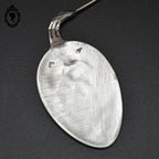 Collier original couvert ancien rond rigide en métal argent d’une cuillère vintage