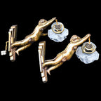 Deux appliques murales à 1 lampe ange chérubin bronze doré et pâte de verre Art déco