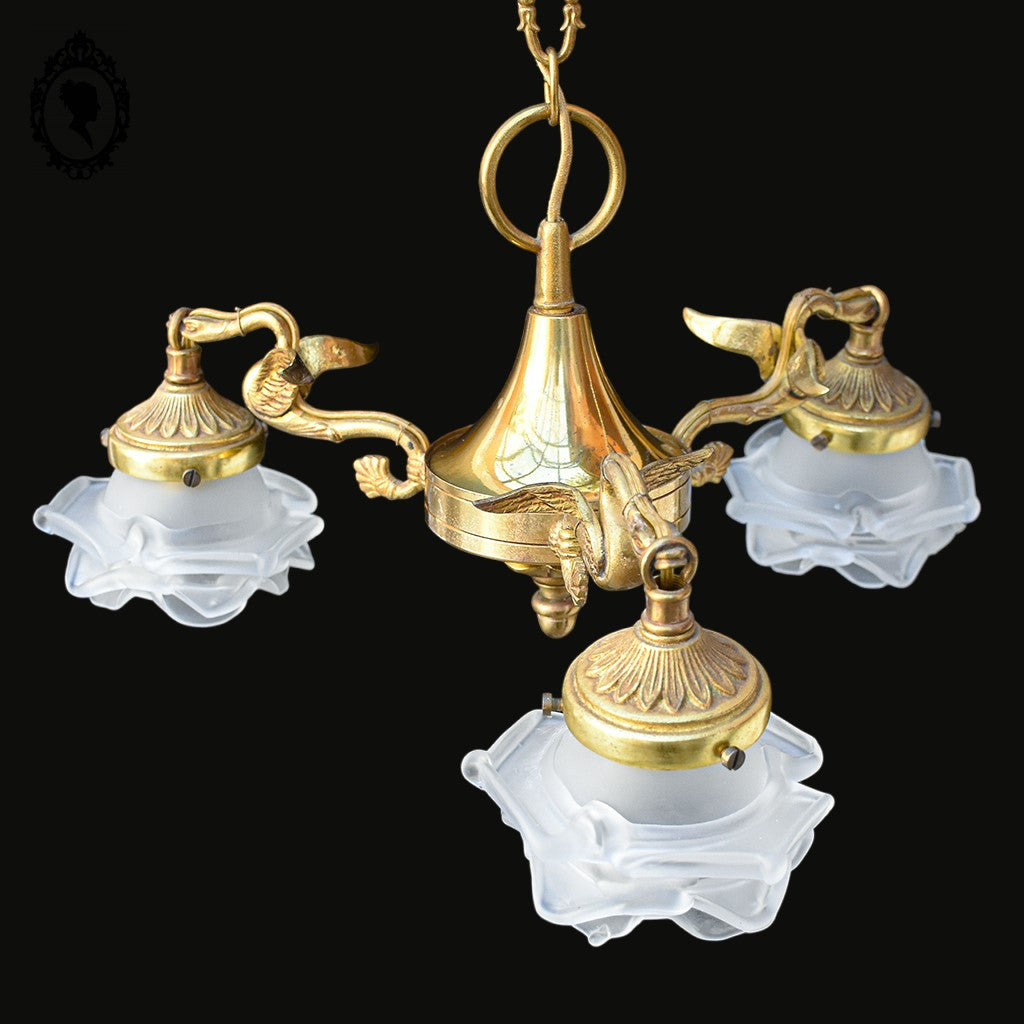 Lustre plafonnier bronze chimères 3 lumières 3 roses pâte de verre blanc doré ancien