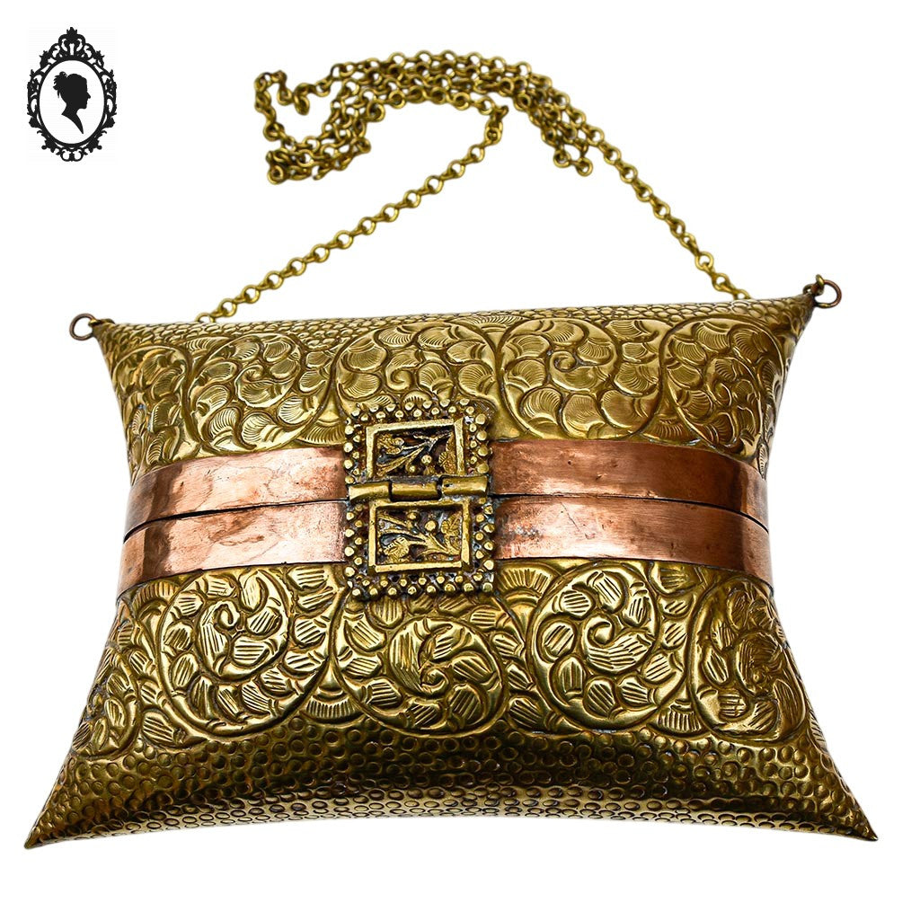 Sac soirée aumônière laiton cuivre forme oreiller coussin ancien vintage chaînette
