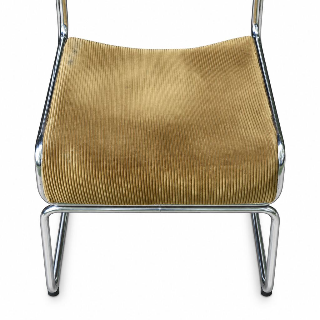 Paire de chaises traîneaux en velours côtelé ocre et métal tubulaire chromé vintage 1970