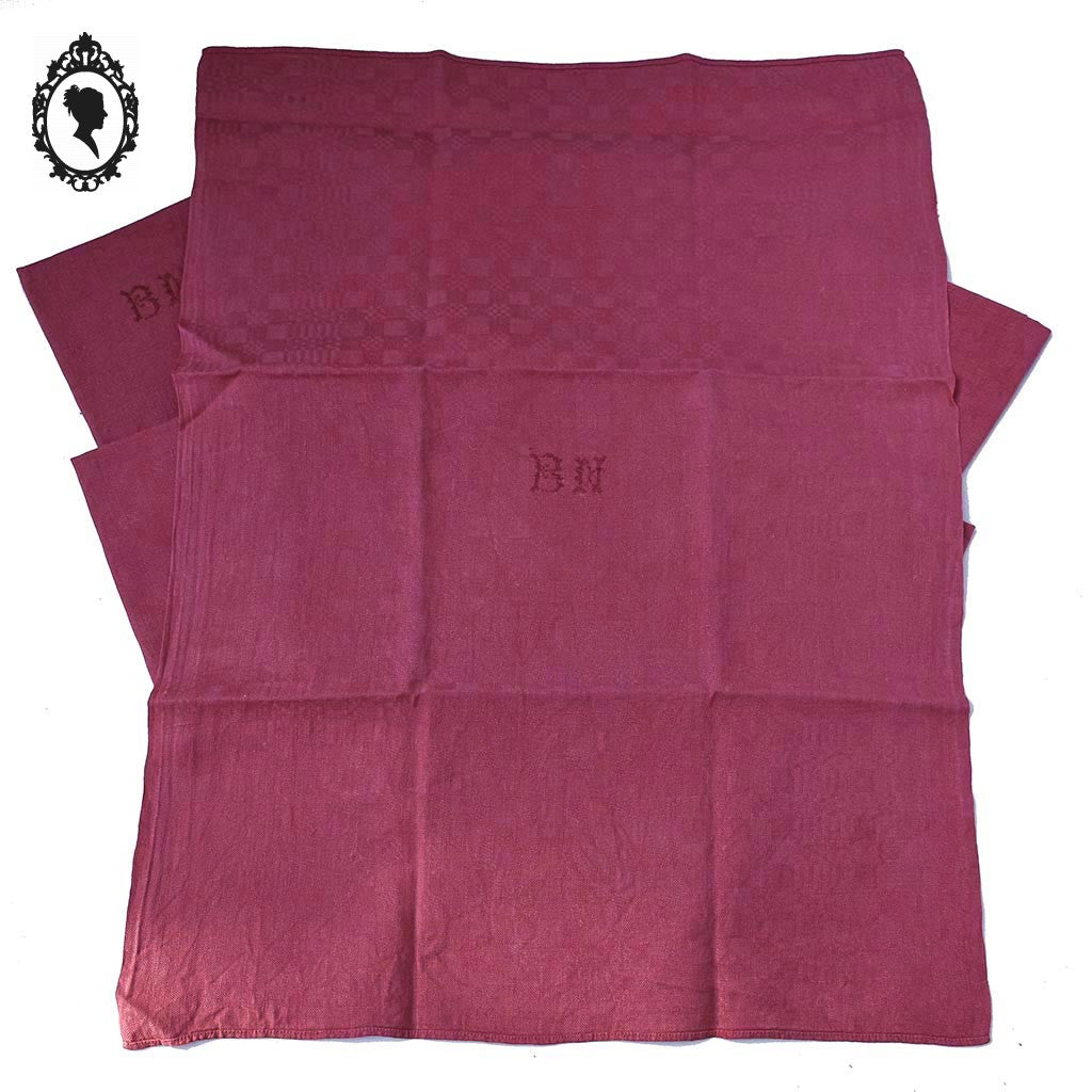 Lot 11 serviettes anciennes teint rose fuchsia monogrammes BN 82 x 60 cm