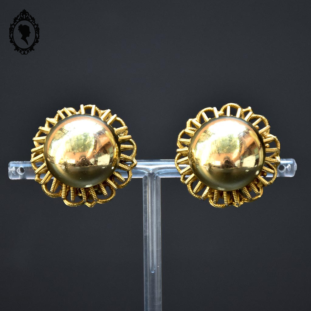 Boucles d'oreilles clips femme perles de culture beige plaqué or